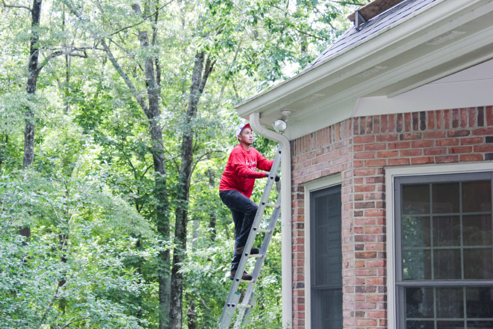 Why Do My Gutters Sag and How Can I Fix Them?