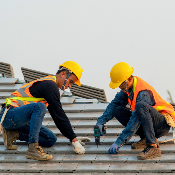 commercial roofers working